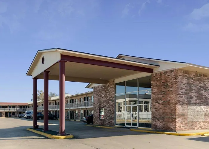 Homestay Inn & Suites